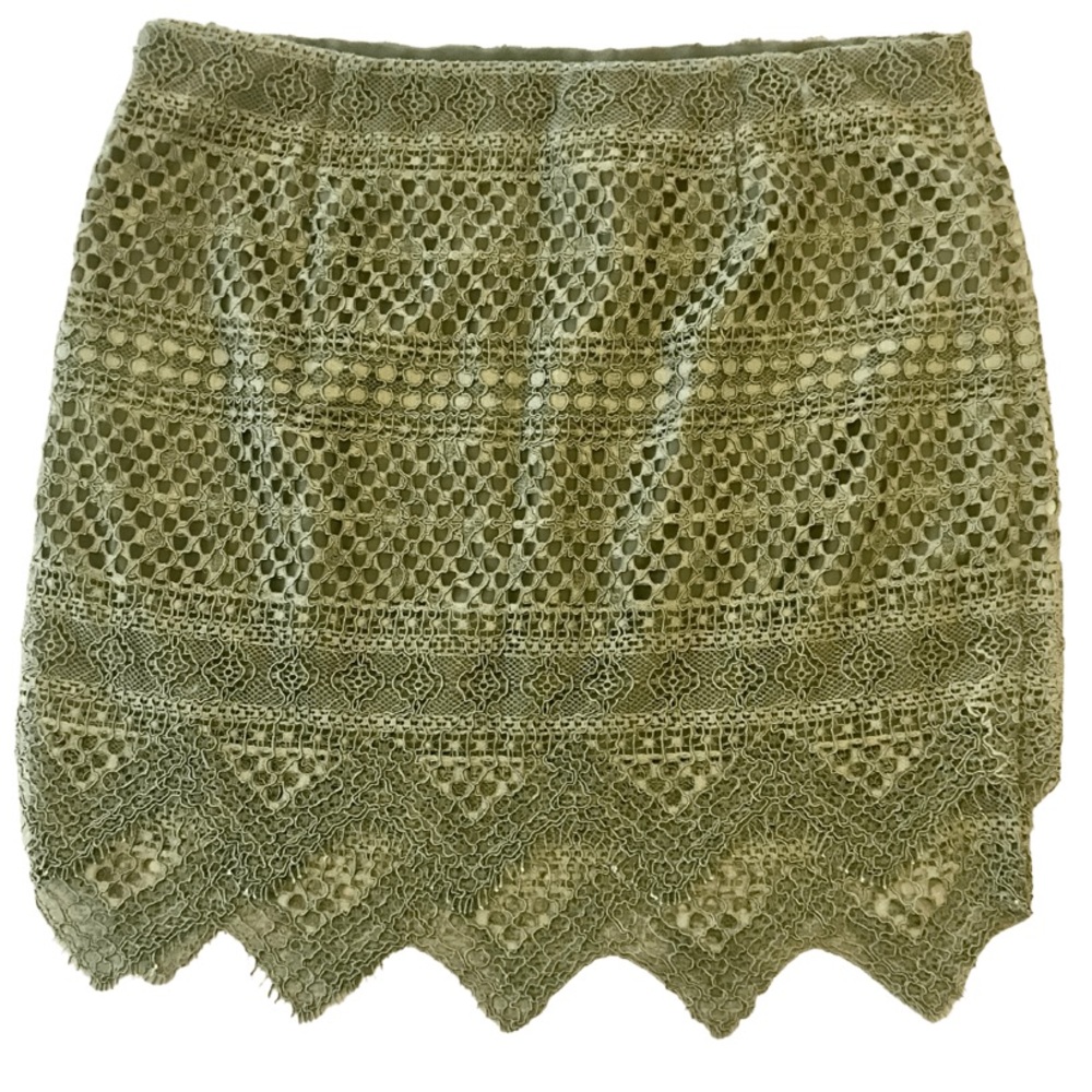 BANANA REPUBLIC | Lace Skirt Size 12